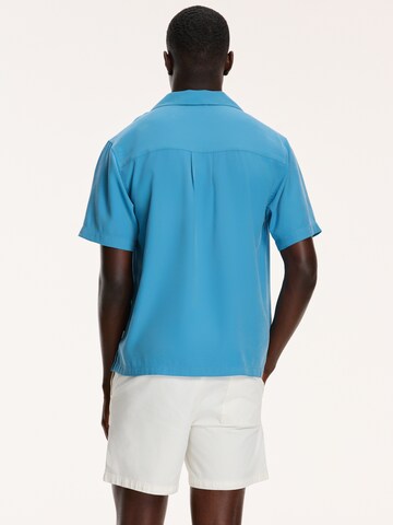 Coupe regular Chemise Shiwi en bleu