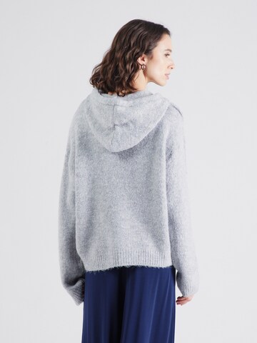Pull-over Gina Tricot en gris