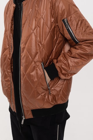 ET Nos Between-Season Jacket in Brown