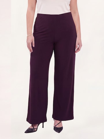 YOEK Flared Broek in Lila: voorkant