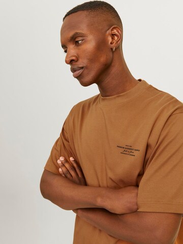 T-Shirt 'JPRBLAchad' JACK & JONES en marron