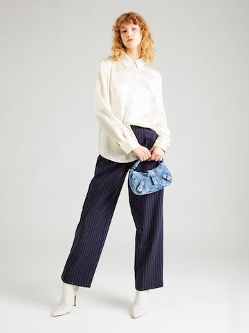 Y.A.S Wide leg Pleat-Front Pants 'PINLOU' in Blue