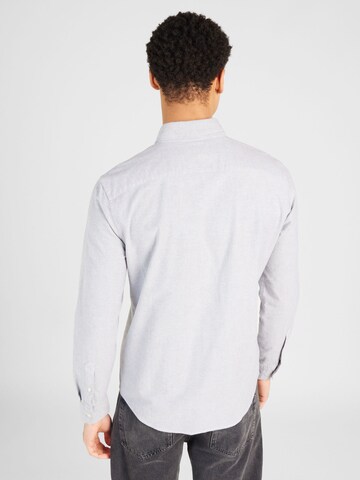 Coupe regular Chemise Abercrombie & Fitch en blanc