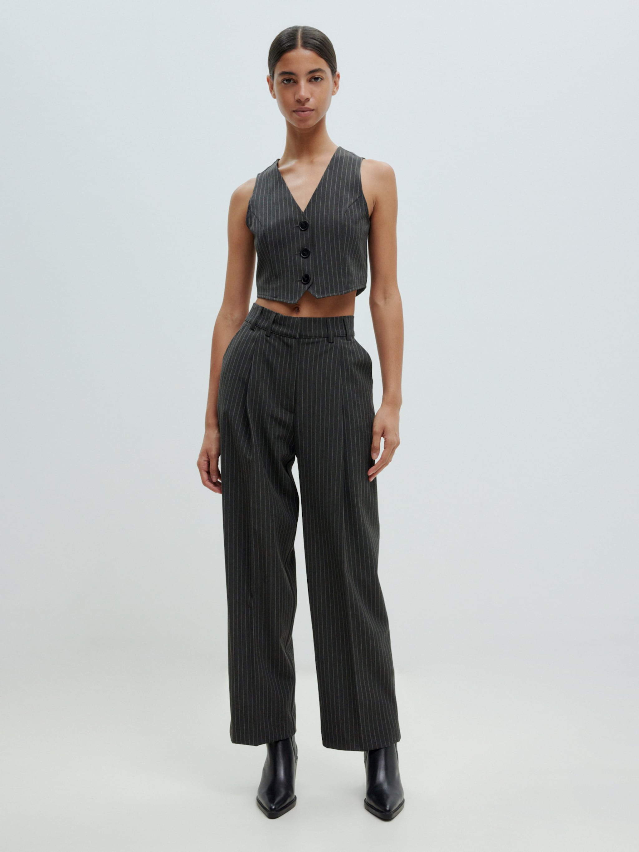 EDITED Productos Chaleco 'Nakita' gris