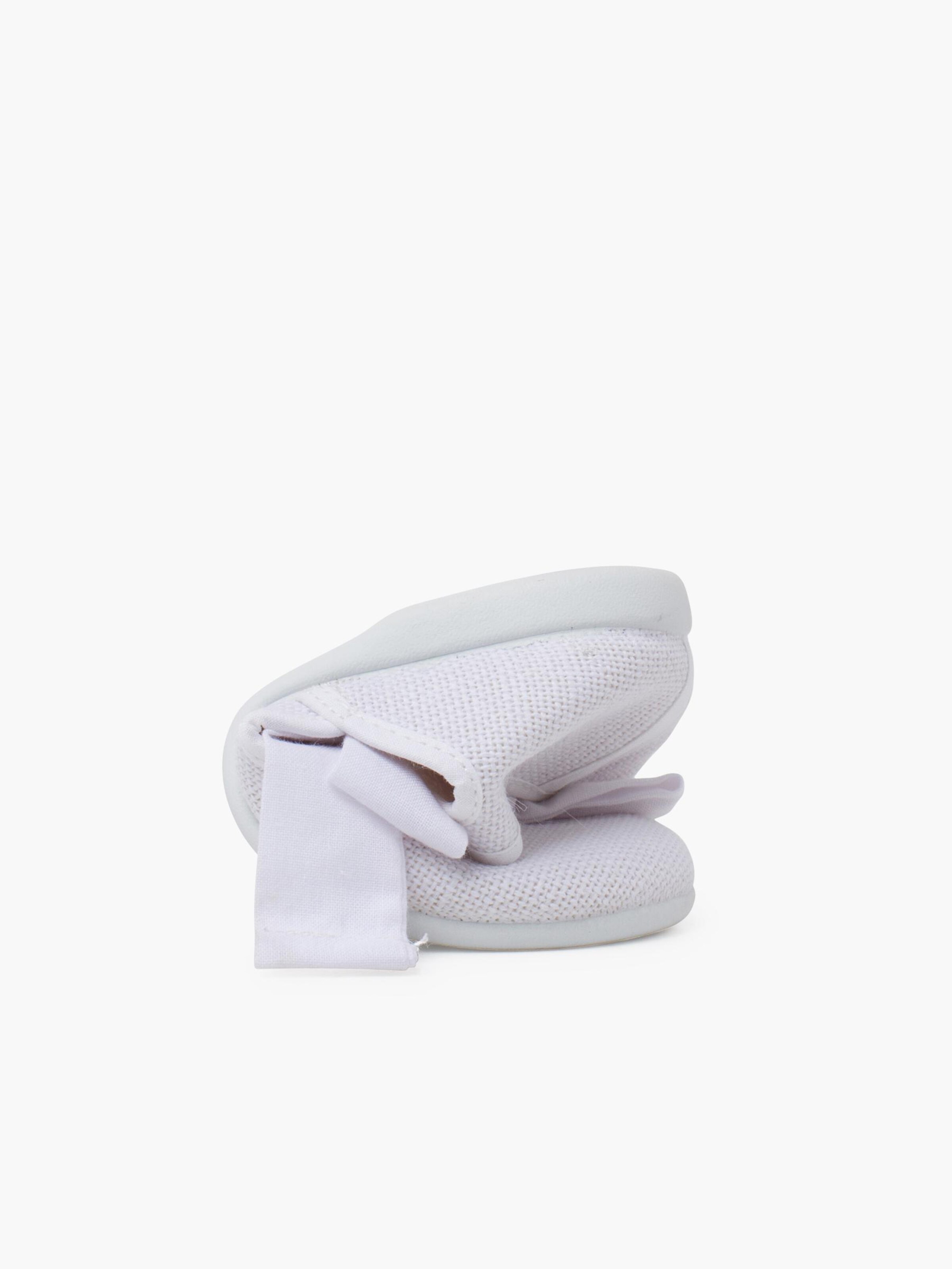 Pisamonas Ballet Flats in White