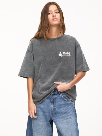 T-shirt oversize Pull&Bear en gris : devant