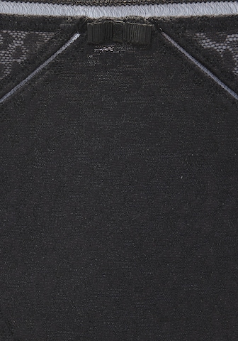 NUANCE Stringit värissä musta