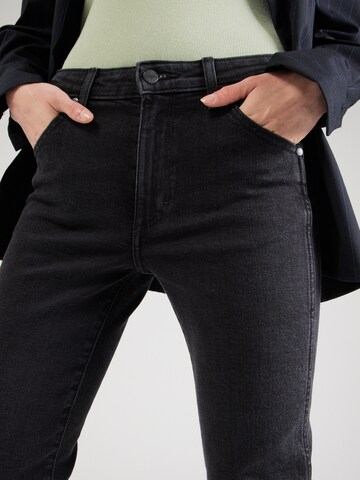 Coupe slim Jean 'PIPER' WRANGLER en noir