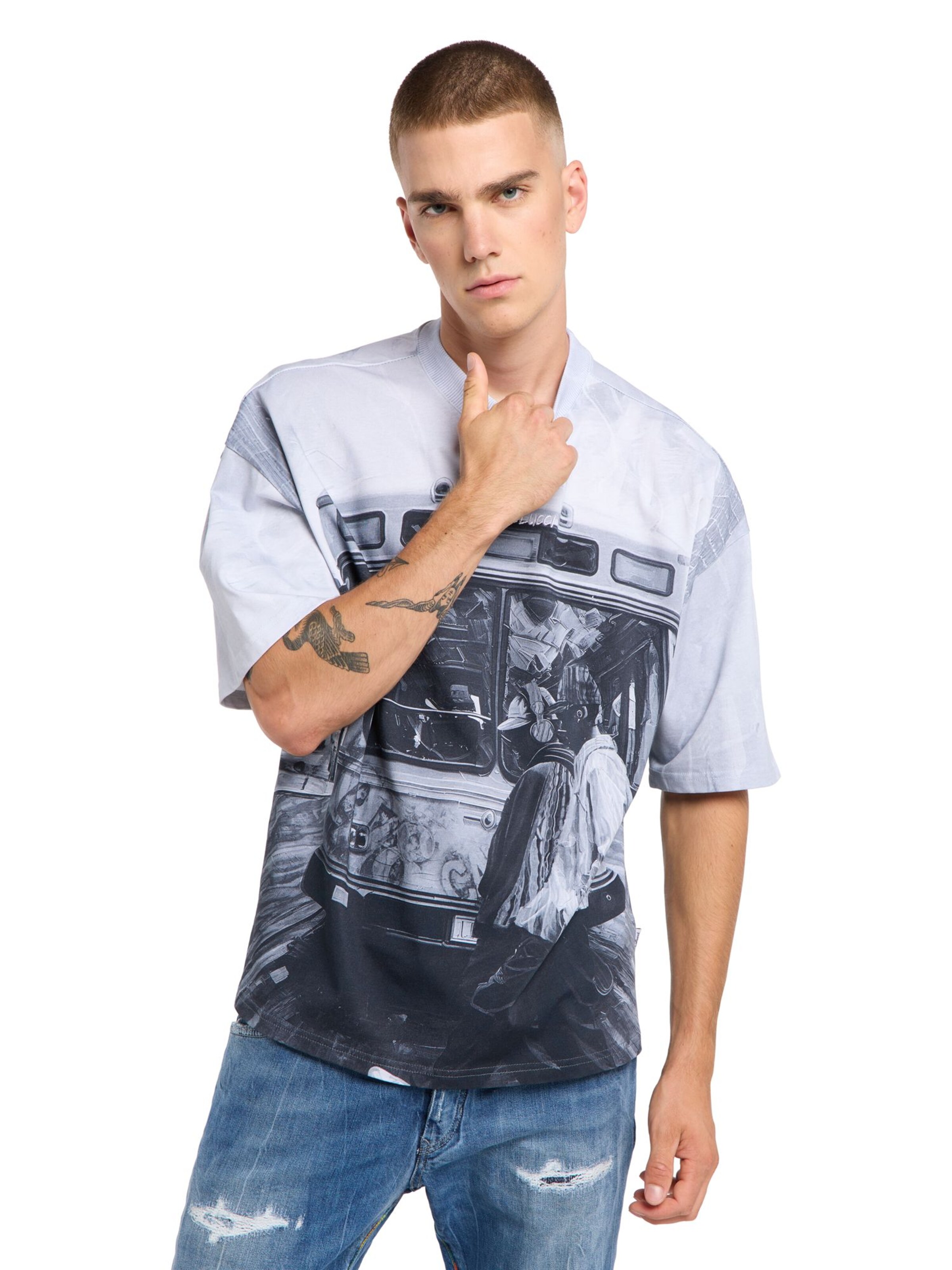 T-Shirt 'Ercolin' Carlo Colucci en gris : devant