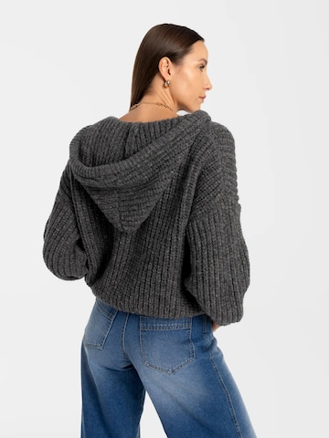 mandragora Sweater 'Roye' in Grey