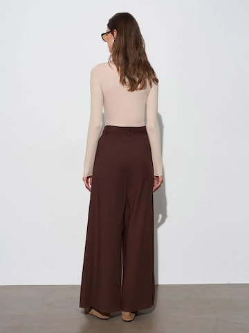 Dilvin Wide leg Pants in Brown