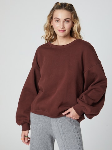 florence by mills exclusive for ABOUT YOU Sweatshirt 'Oak' in Braun: predná strana