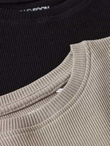 TWO SOON T-Shirt in Mischfarben