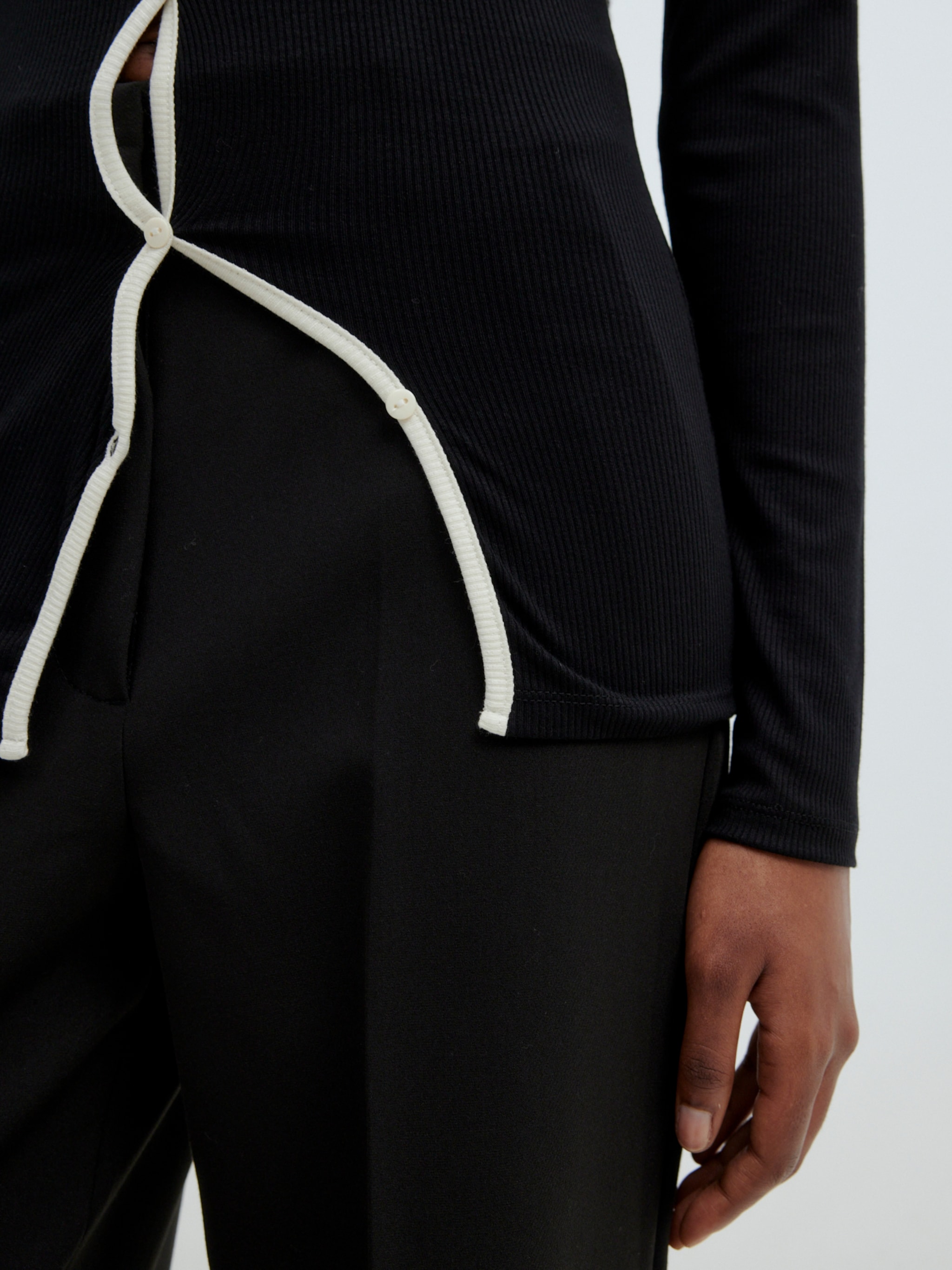 EDITED Produits T-shirt 'Yosefine' noir