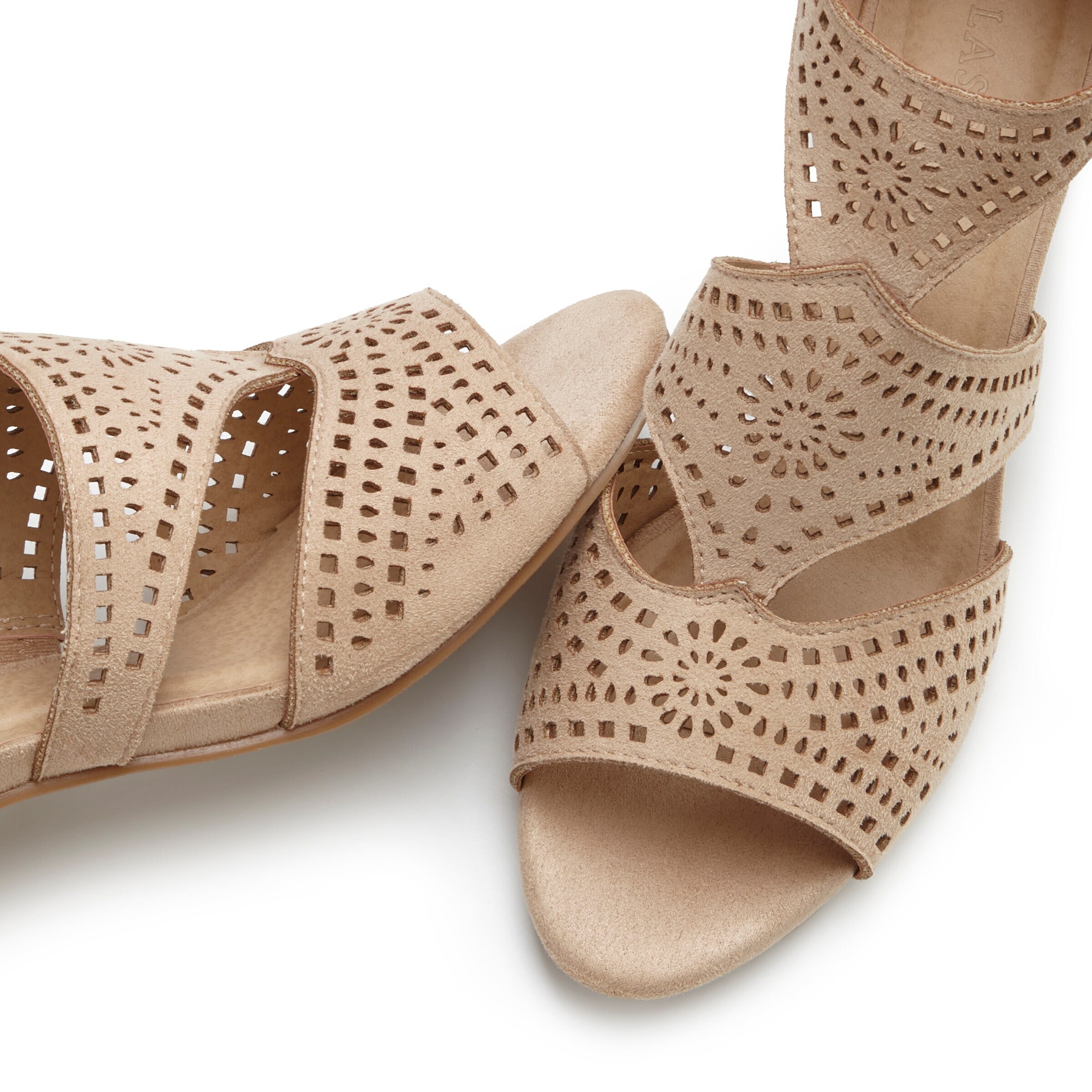 Décolleté sling di LASCANA in beige