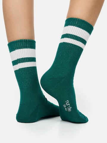 Nur Die Freizeitsocken ' Statement Socken mit Stickerei ' in Grün