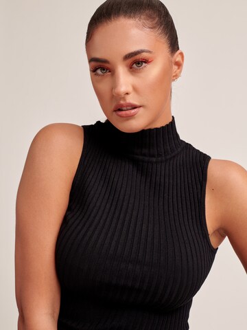 ABOUT YOU x Antonia Top 'Claire' in Black