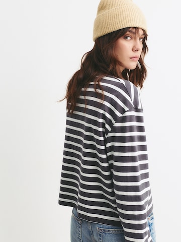 Pull&Bear Koszulka w kolorze mieszane kolory