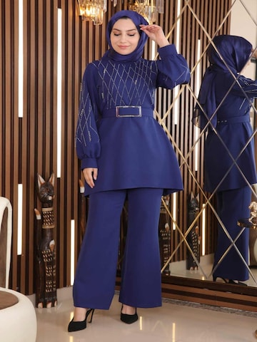 MODAMIHRAM Suit in Blue