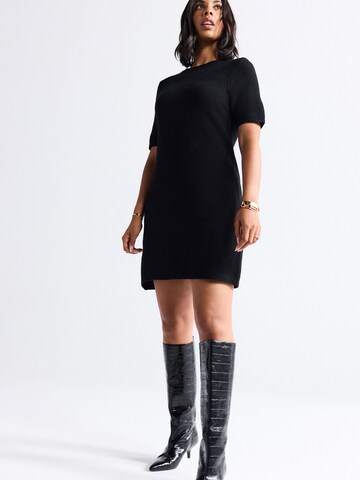 Next Kleid in Schwarz