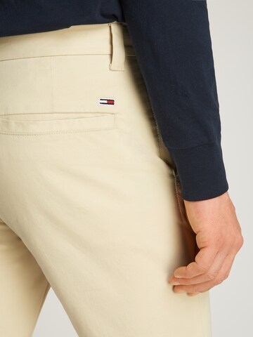regular Pantaloni chino 'Austin' di Tommy Jeans in bianco
