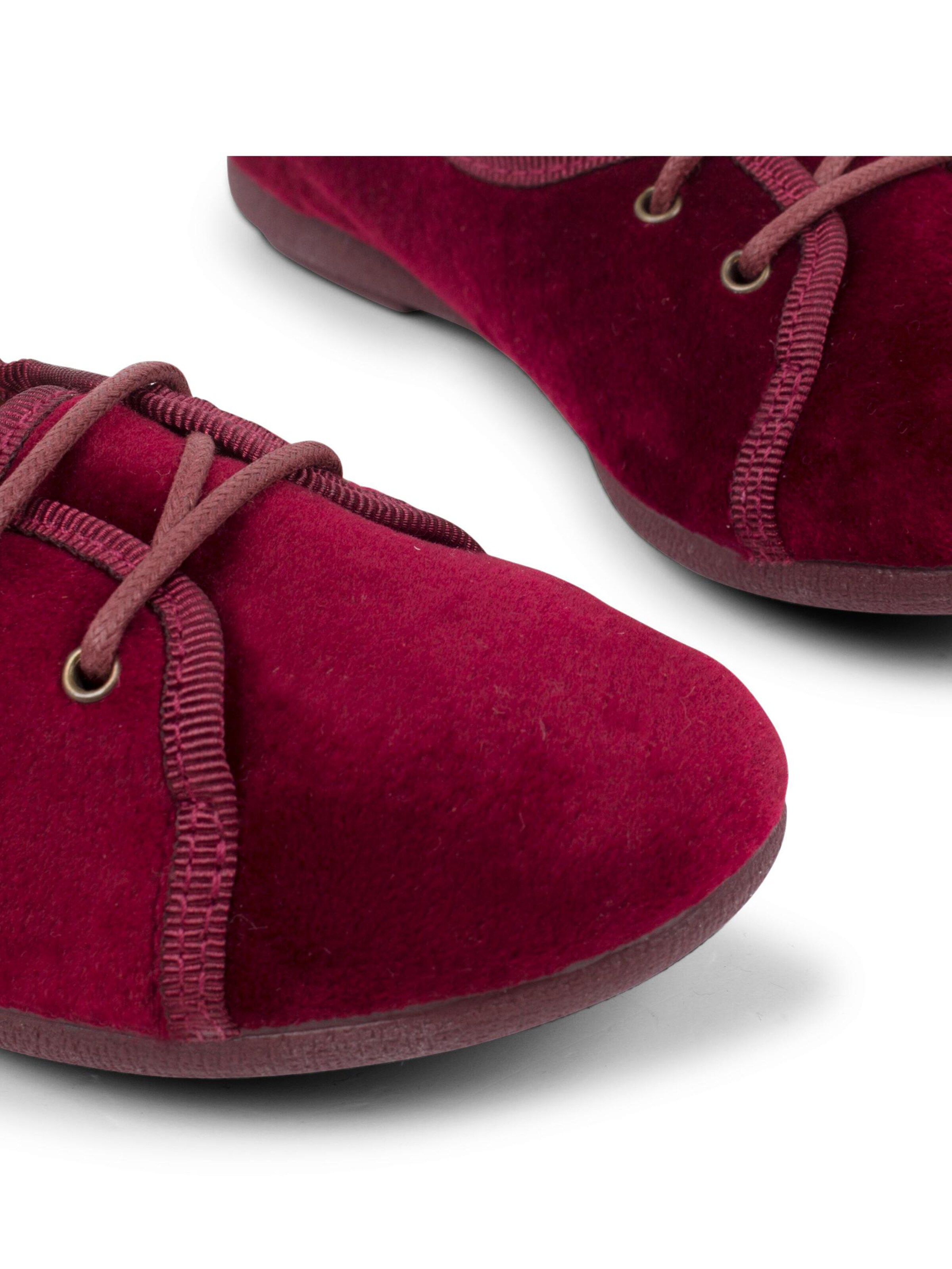 Scarpa bassa di Pisamonas in rosso