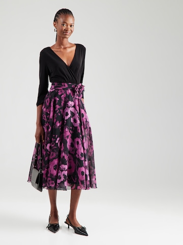 Rochie de la APART pe negru: față