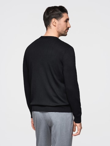 Ombre Knit cardigan in Black