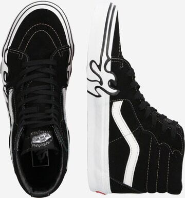 Sneaker alta di VANS in nero