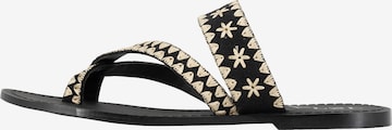 IZIA T-bar sandals in Black: front