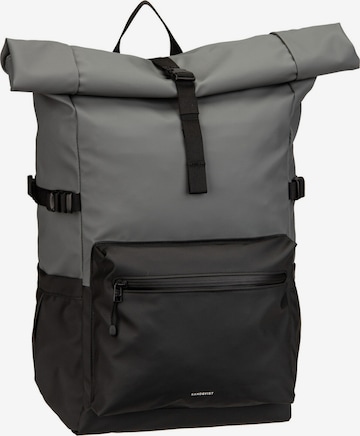 SANDQVIST Rucksack 'Stream' in Grau: Vorderseite