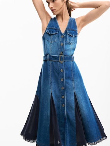 Rochie de la Desigual pe albastru