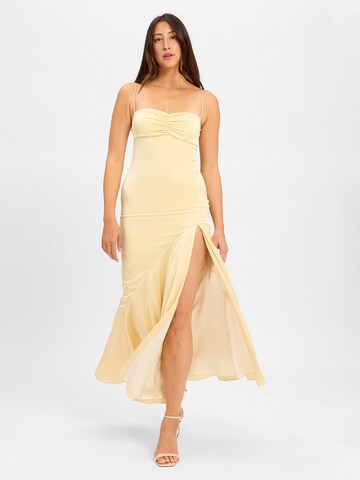 Marie Lund Evening Dress in Yellow: front