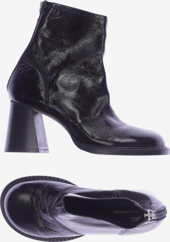 TOPSHOP Dress Boots in 36 in Black: front