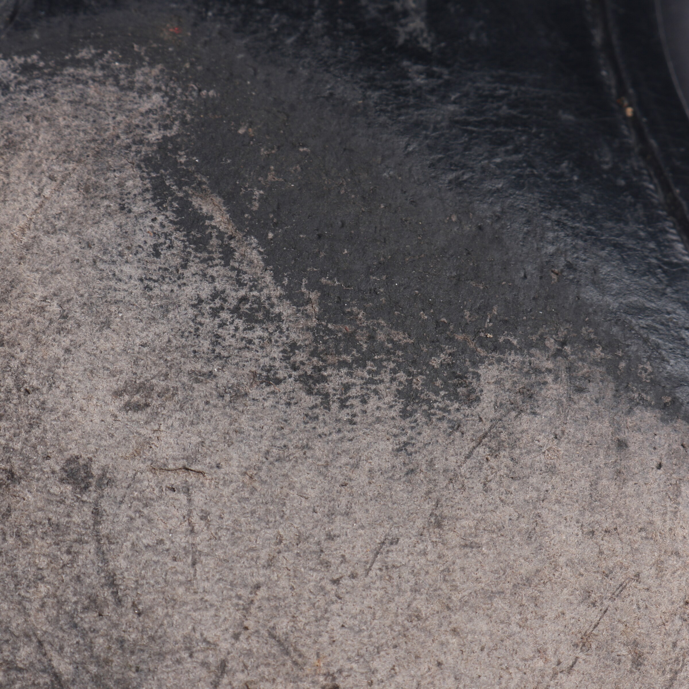 Saint Laurent Anke & Mid-Calf Boots in 40,5 in Black