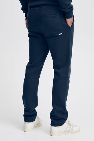 regular Pantaloni di 11 Project in blu