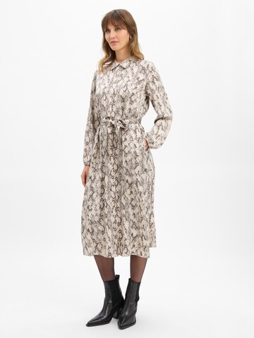COMMA Shirt Dress in Beige: front
