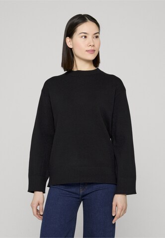 Urban Classics Sweater in Black: front