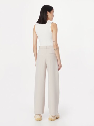 Abercrombie & Fitch Široke hlačnice Hlače z naborki | siva barva