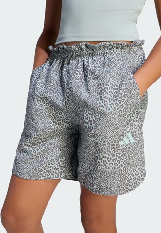 ADIDAS SPORTSWEAR Loosefit Sportshorts 'Future Icons' in Grün