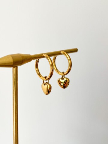 Kamakula Earrings 'Heart Charm' in Gold