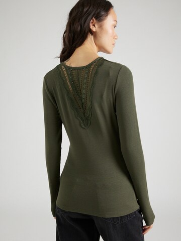ABOUT YOU Shirt 'Raquel' in Green