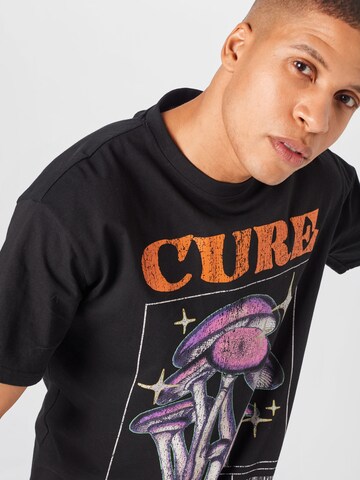 Mister Tee Shirt 'Cure' in Zwart