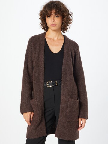 Cardigan 'Alva' Y.A.S en marron : devant