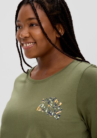TRIANGLE Shirt in Green