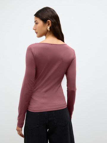 Next Shirt in Pink