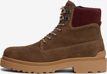 Tommy Jeans Nauhabootsit värissä ruskea: etupuoli