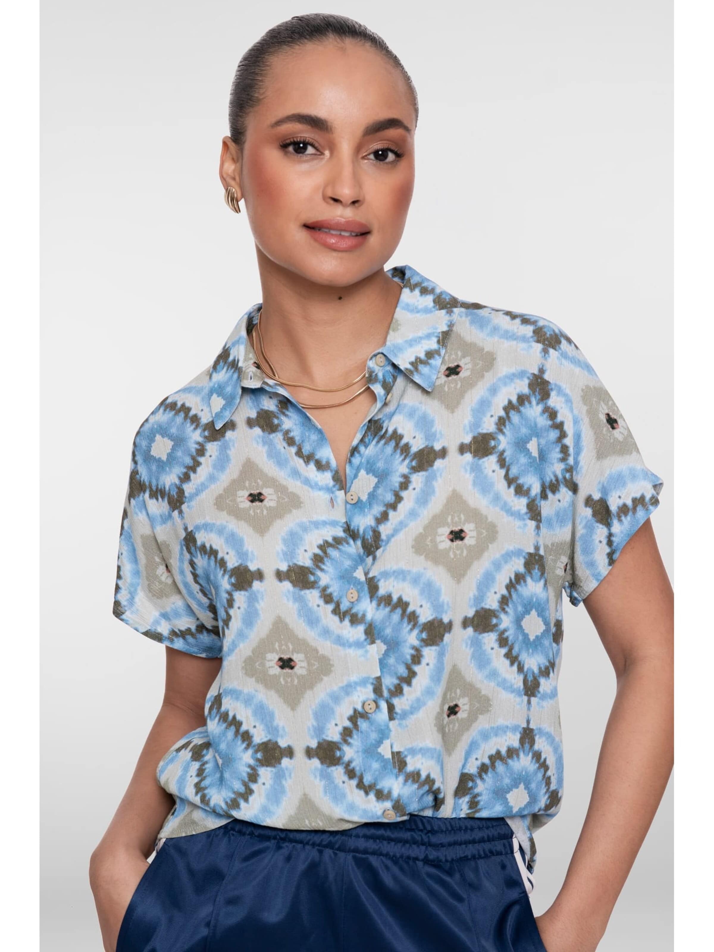 Geisha Blouse in Blue