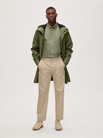 SELECTED HOMME Regular Trousers with creases 'GIBSON' in Beige