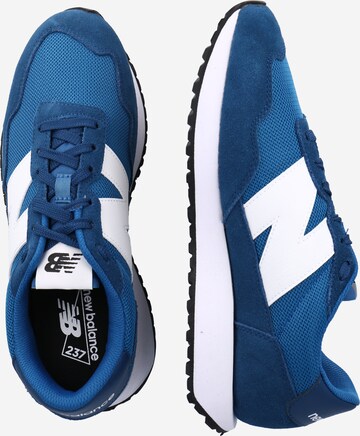 new balance Sneaker '237' in Blau